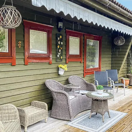 Holiday home Gorgeous In Hareid With Kitchen *